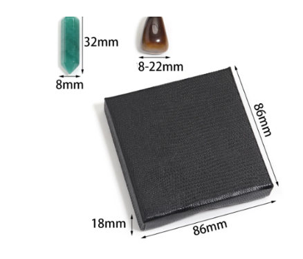 Set de cristales naturales presentado en caja de madera para regalo de bienestar
