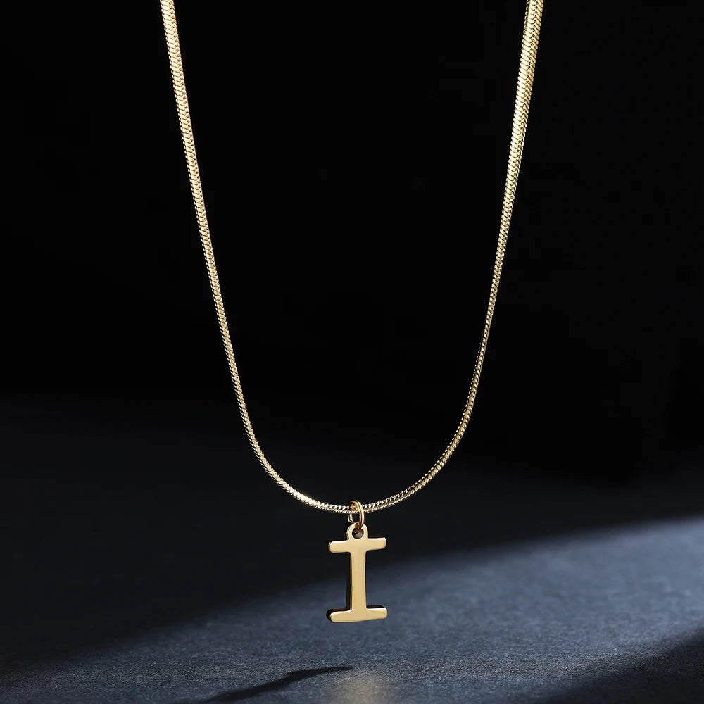 Collar Inicial Personalizado Acero Dorado | SENTIARE