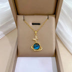 Gold Moon & Star Nature Necklace | SENTIARE