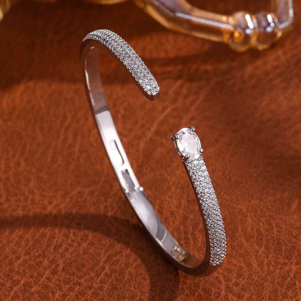 Brazalete Geométrico con Zirconia – SENTIARE