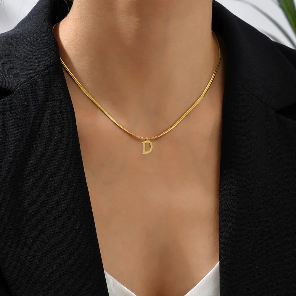Collar Inicial Personalizado Acero Dorado | SENTIARE