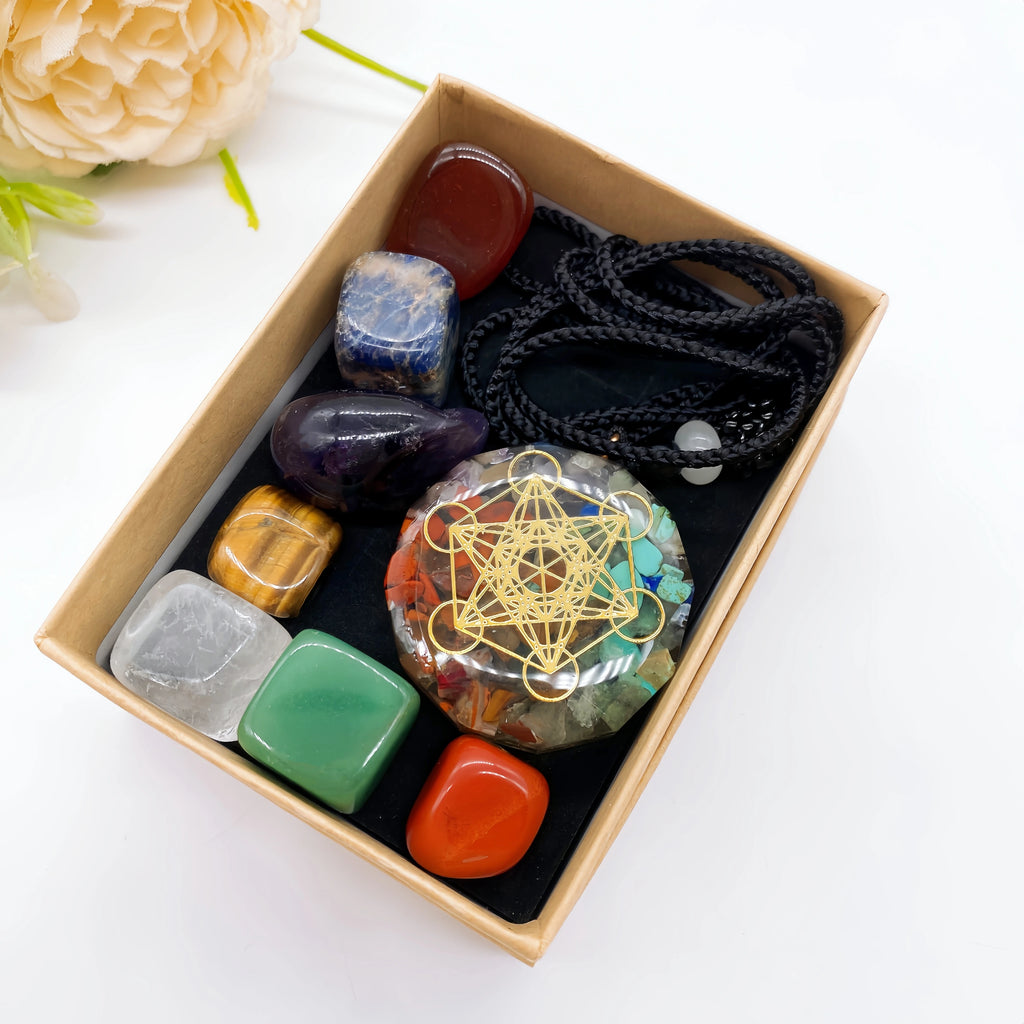 Set holístico con 7 piedras de chakra y colgante orgonita cubo de Metatrón
