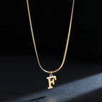 Collar Inicial Personalizado Acero Dorado | SENTIARE