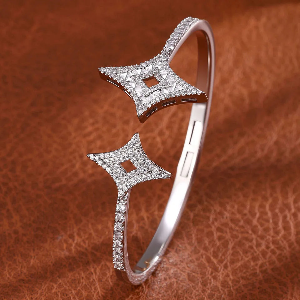 Brazalete Geométrico con Zirconia – SENTIARE